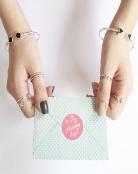 Thương hiệu mới